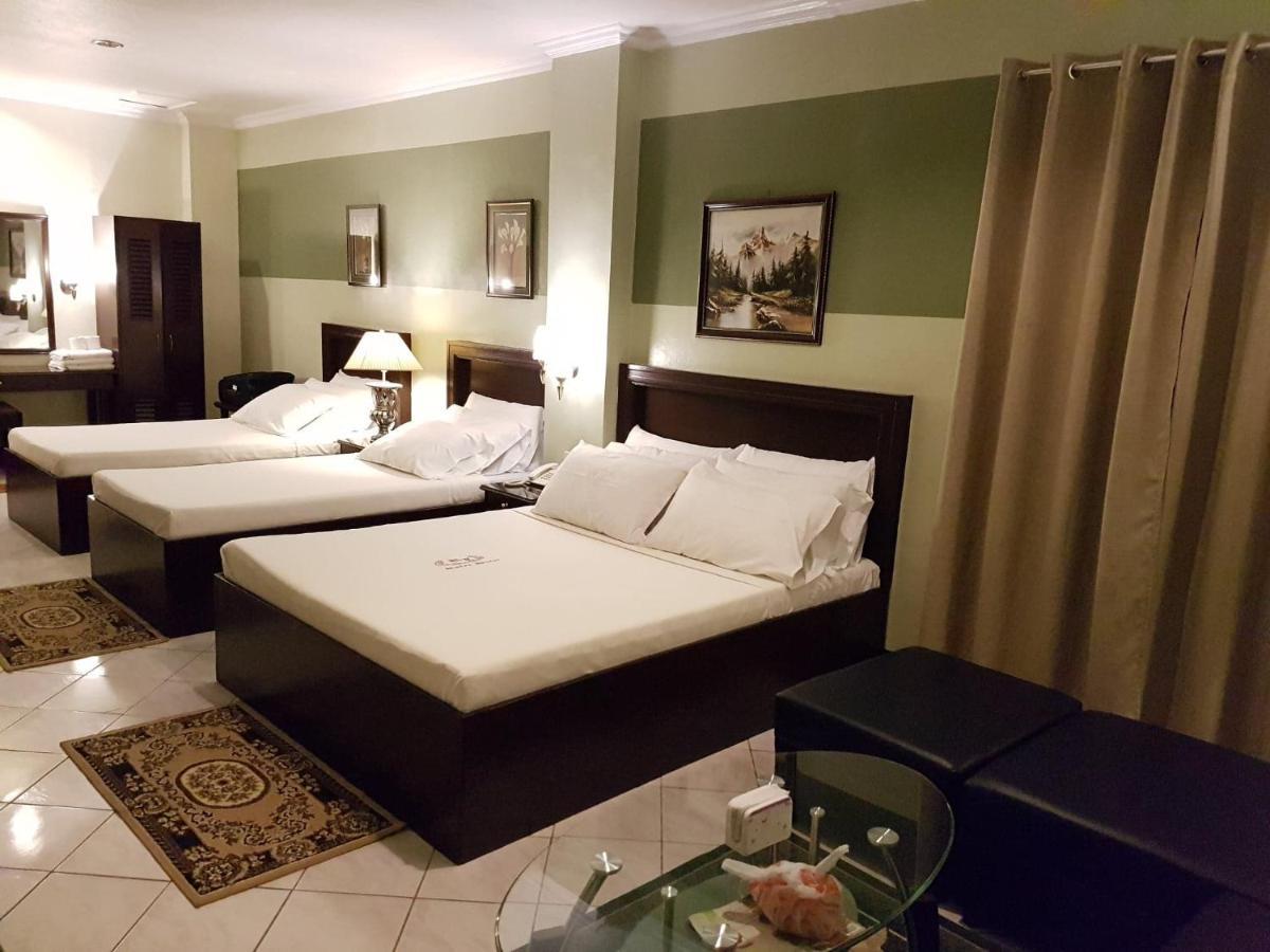 Rolet Hotel Catbalogan Екстериор снимка